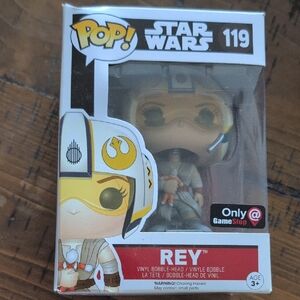 Funko Star Wars Rey Pop! Vinyl Figure - Yellow and Gray